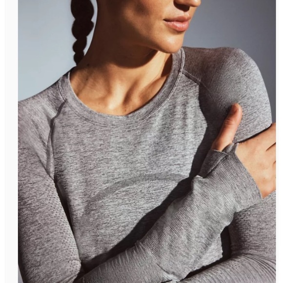 Lululemon Swiftly Tech Long-Sleeve Shirt 2.0 in Grey Size: 6 - Picture 3 of 10